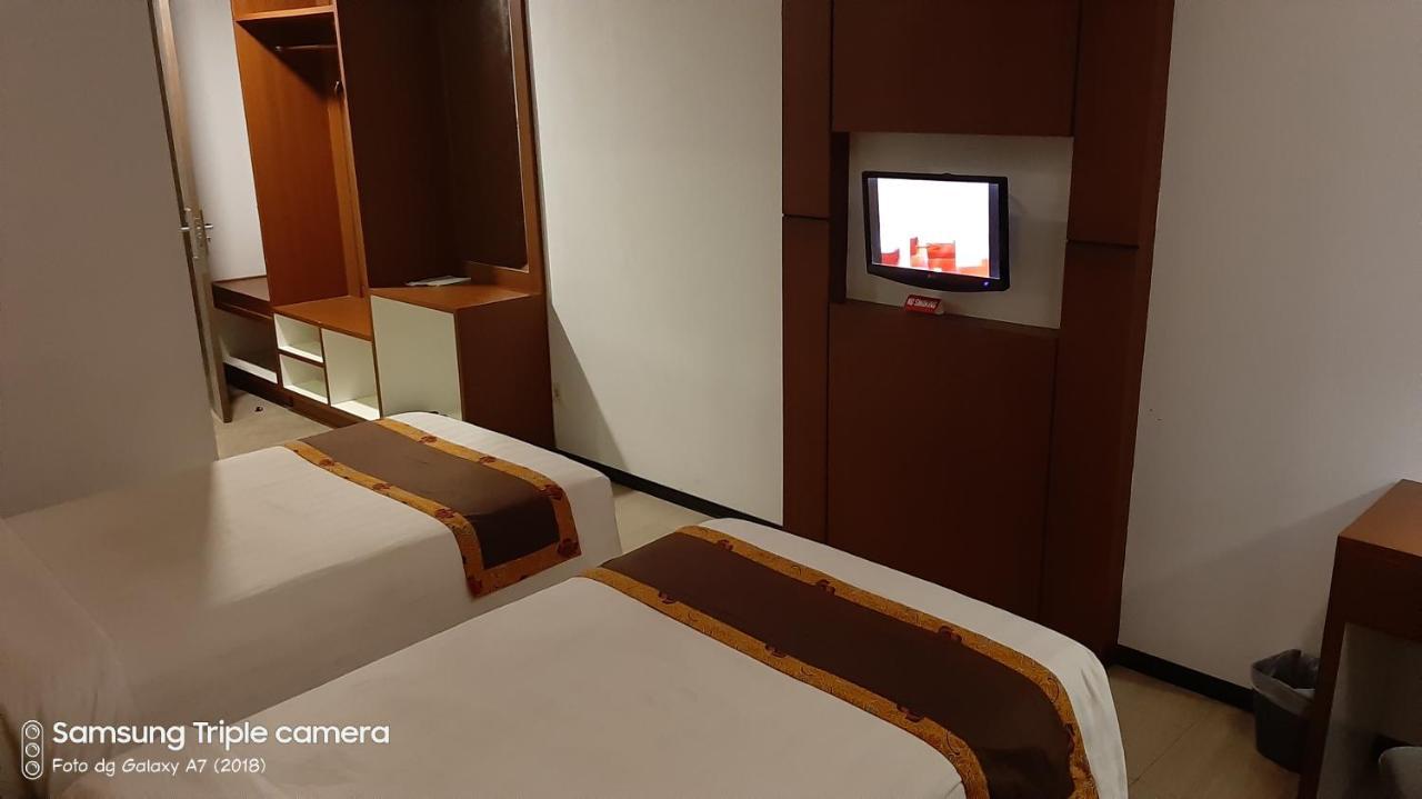Xtra Hotel Бенгкулу Екстер'єр фото