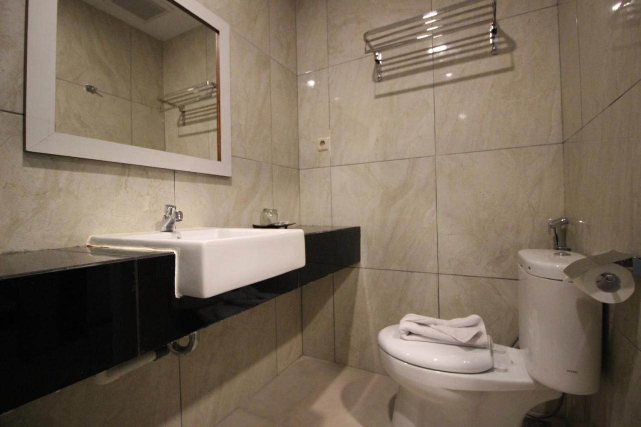 Xtra Hotel Бенгкулу Екстер'єр фото