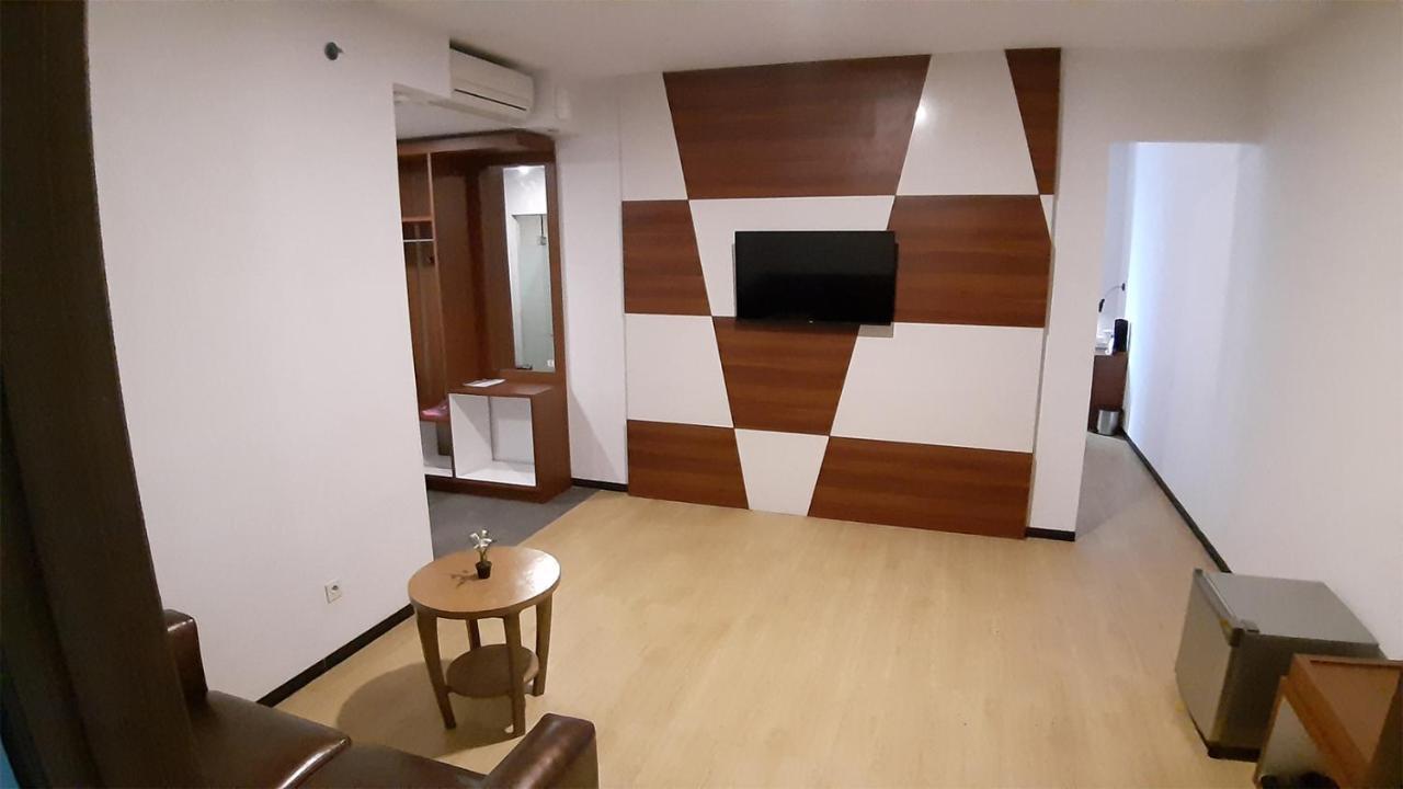 Xtra Hotel Бенгкулу Екстер'єр фото