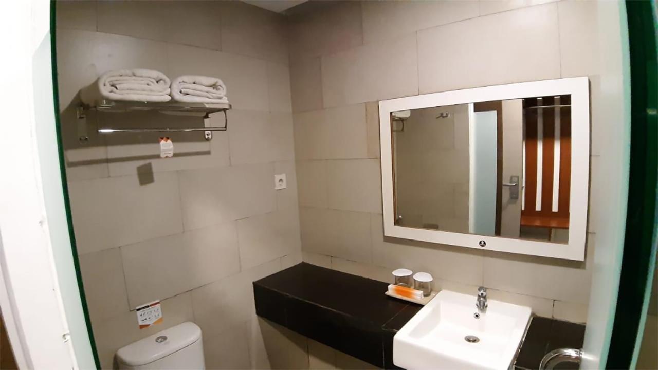 Xtra Hotel Бенгкулу Екстер'єр фото