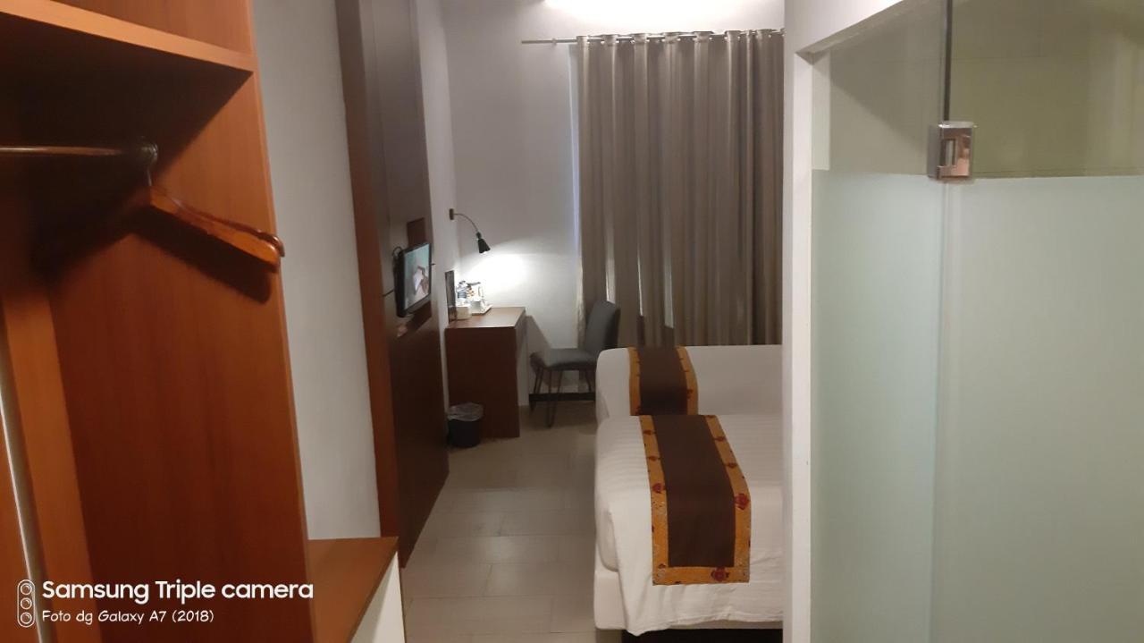 Xtra Hotel Бенгкулу Екстер'єр фото
