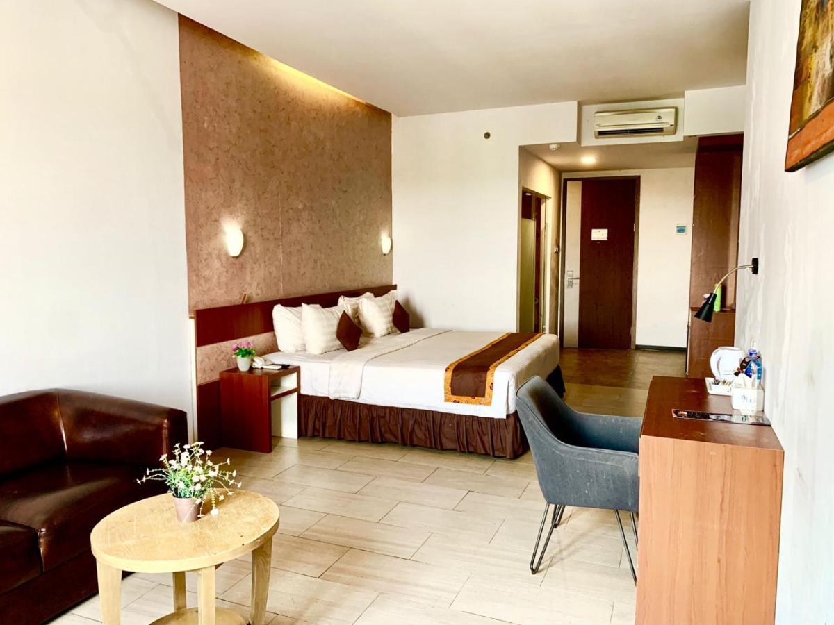 Xtra Hotel Бенгкулу Екстер'єр фото