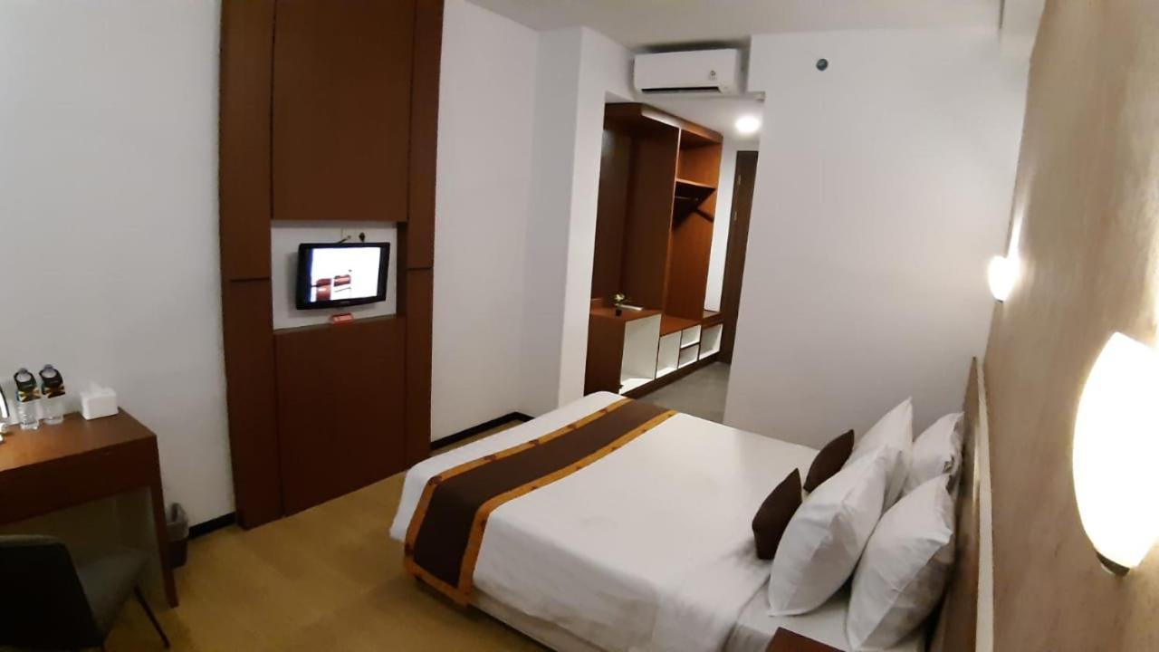 Xtra Hotel Бенгкулу Екстер'єр фото