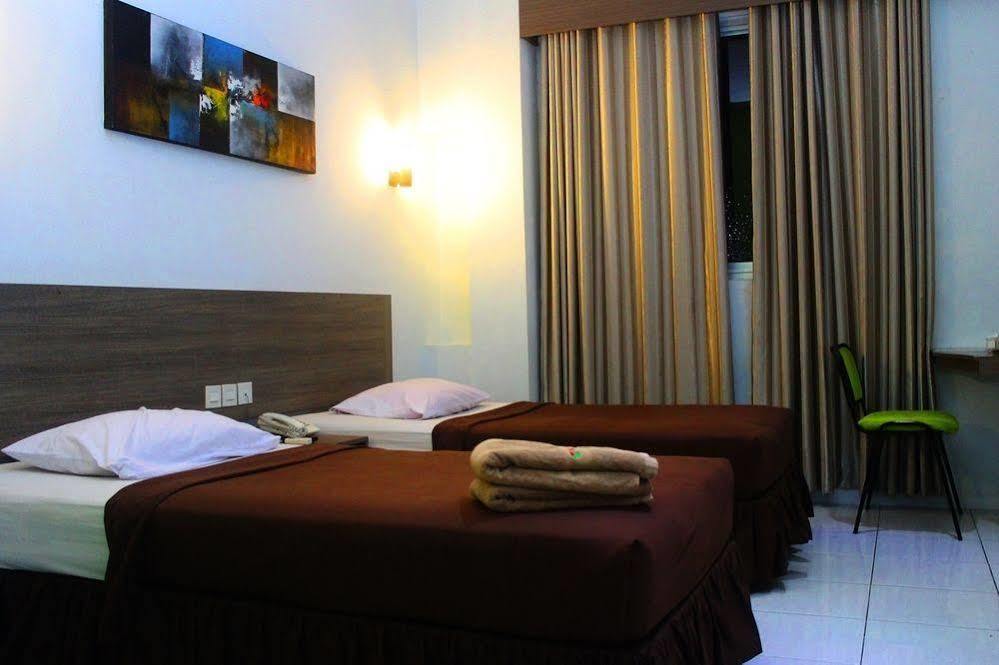 Xtra Hotel Бенгкулу Екстер'єр фото