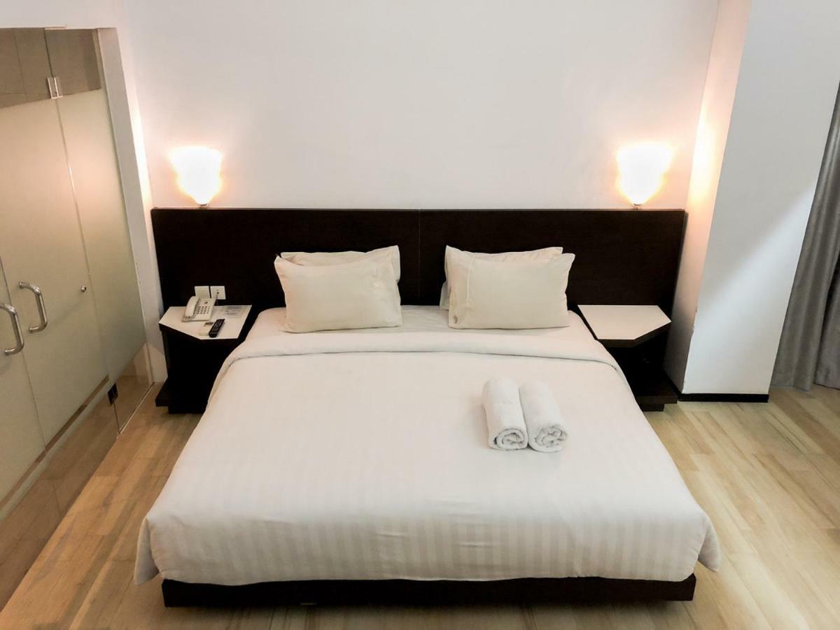 Xtra Hotel Бенгкулу Екстер'єр фото